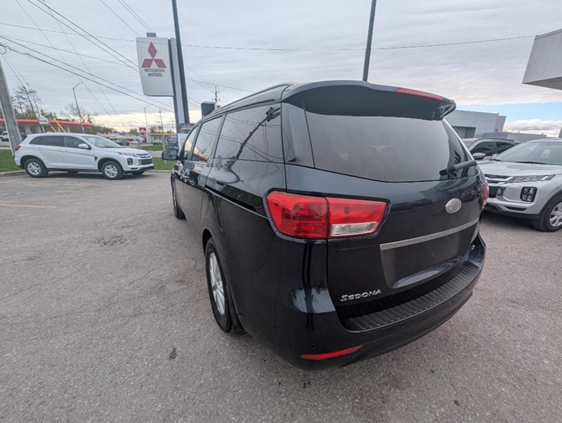 2017 Kia Sedona 4dr Wgn LX
