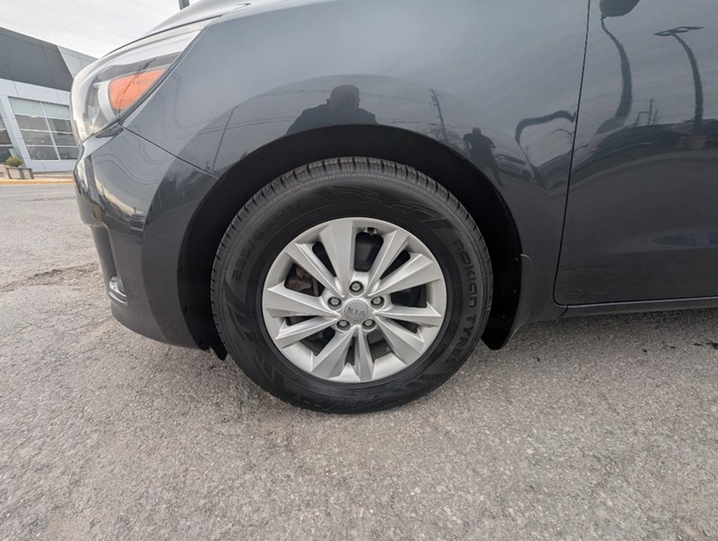 2017 Kia Sedona 4dr Wgn LX