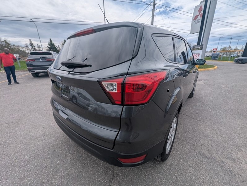 2019 Ford Escape S FWD