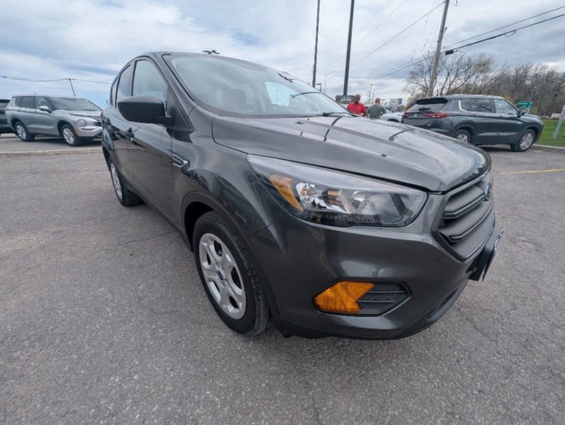 2019 Ford Escape S FWD