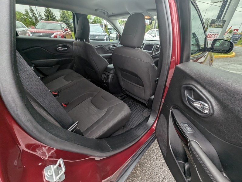 2019 Jeep Cherokee Altitude FWD