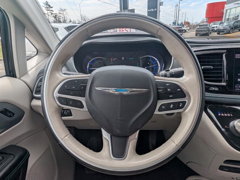 2020 Chrysler Pacifica Hybrid Limited 2WD