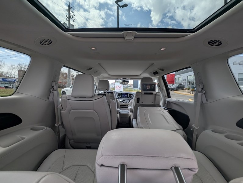 2020 Chrysler Pacifica Hybrid Limited 2WD