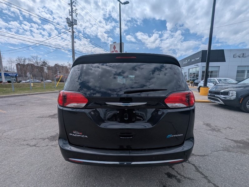 2020 Chrysler Pacifica Hybrid Limited 2WD