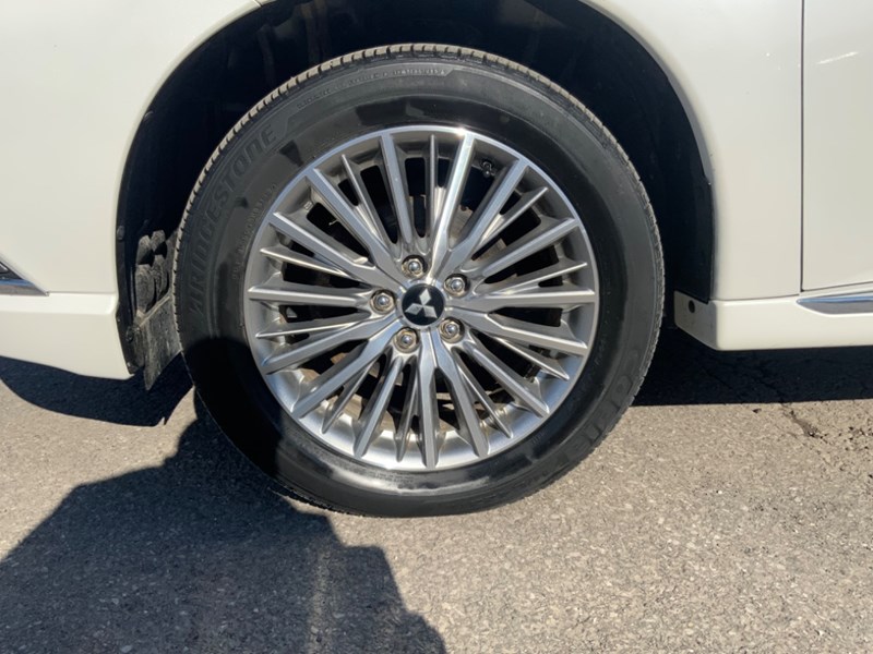 2020 Mitsubishi Outlander Plug-In Hybrid SEL S-AWC
