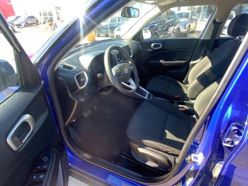 2022 Hyundai Venue Essential IVT