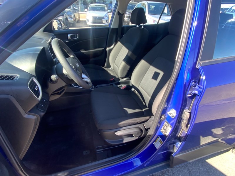 2022 Hyundai Venue Essential IVT
