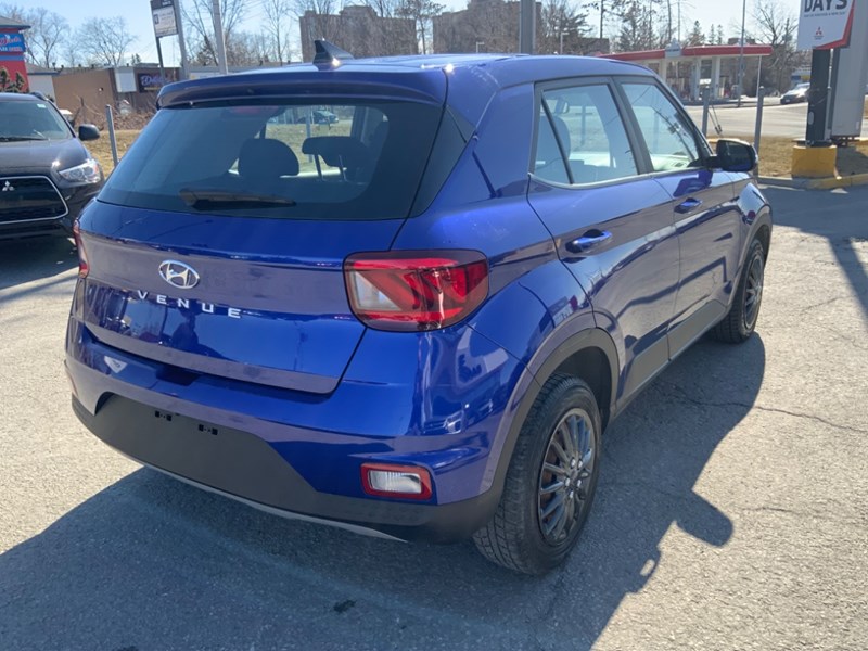 2022 Hyundai Venue Essential IVT