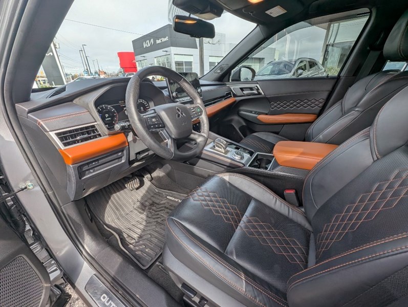 2023 Mitsubishi Outlander GT Premium S-AWC