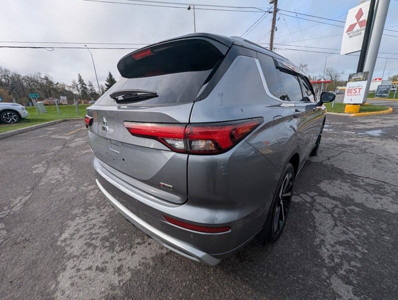 2023 Mitsubishi Outlander GT Premium S-AWC