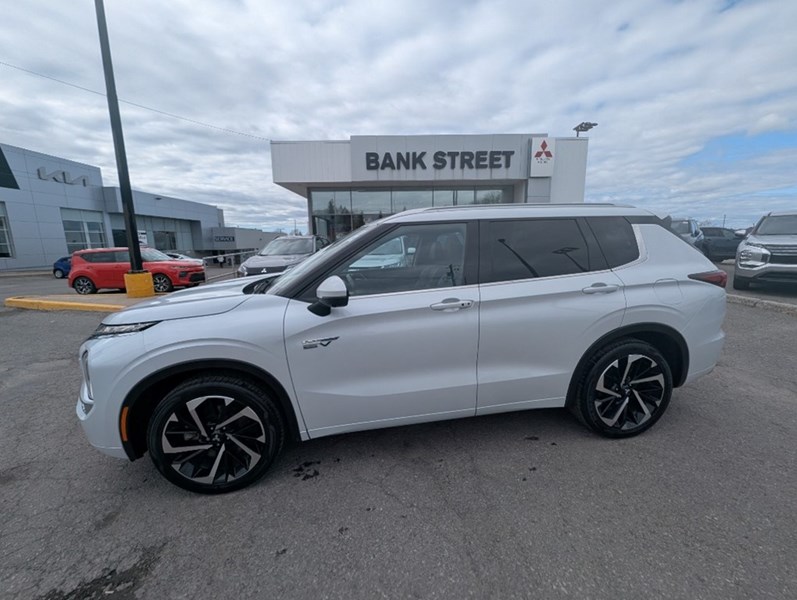 2023 Mitsubishi Outlander Plug-In Hybrid GT S-AWC PREMIUM