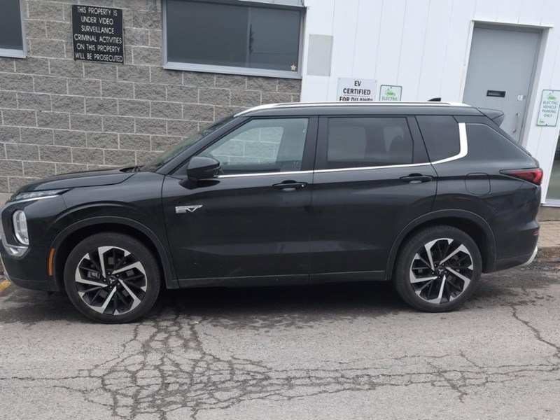 2023 Mitsubishi Outlander Plug-In Hybrid SEL S-AWC