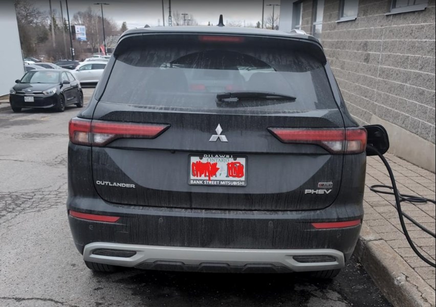 2023 Mitsubishi Outlander Plug-In Hybrid SEL S-AWC
