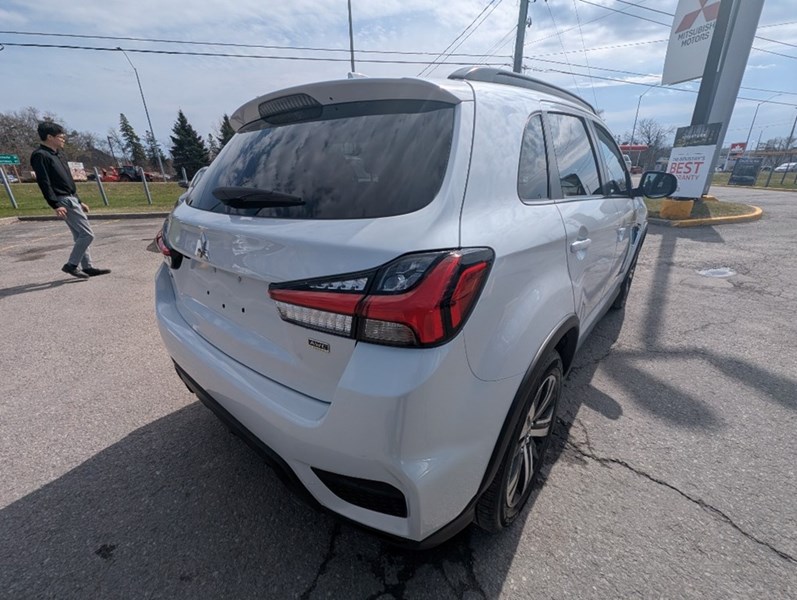 2023 Mitsubishi RVR GT AWC