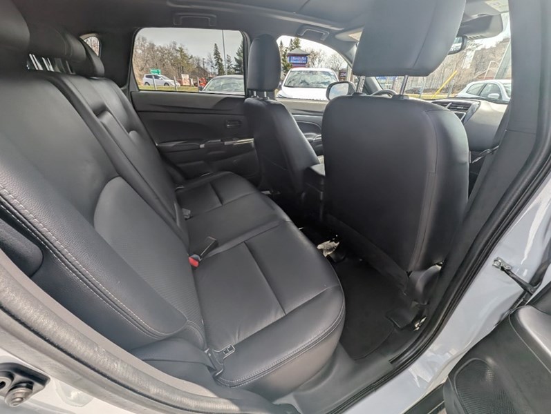 2023 Mitsubishi RVR GT AWC
