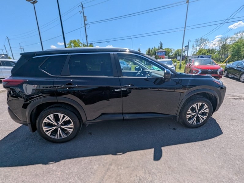 2023 Nissan Rogue AWD SV Moonroof