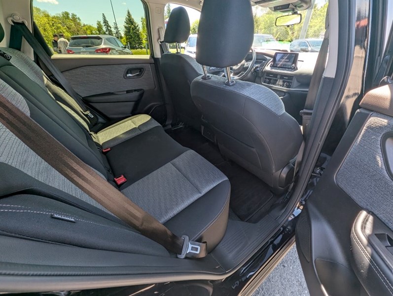2023 Nissan Rogue AWD SV Moonroof