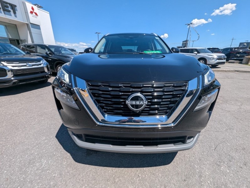 2023 Nissan Rogue AWD SV Moonroof