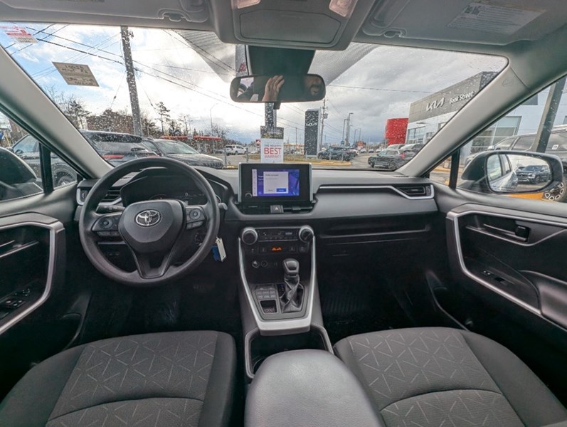 2023 Toyota RAV4 LE AWD