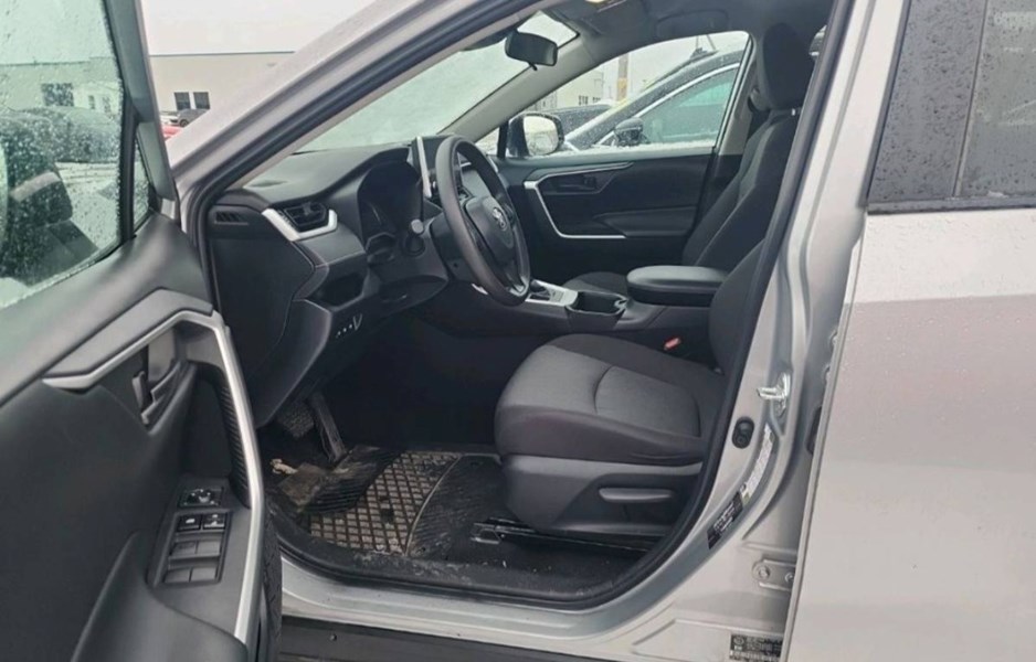2023 Toyota RAV4 LE AWD