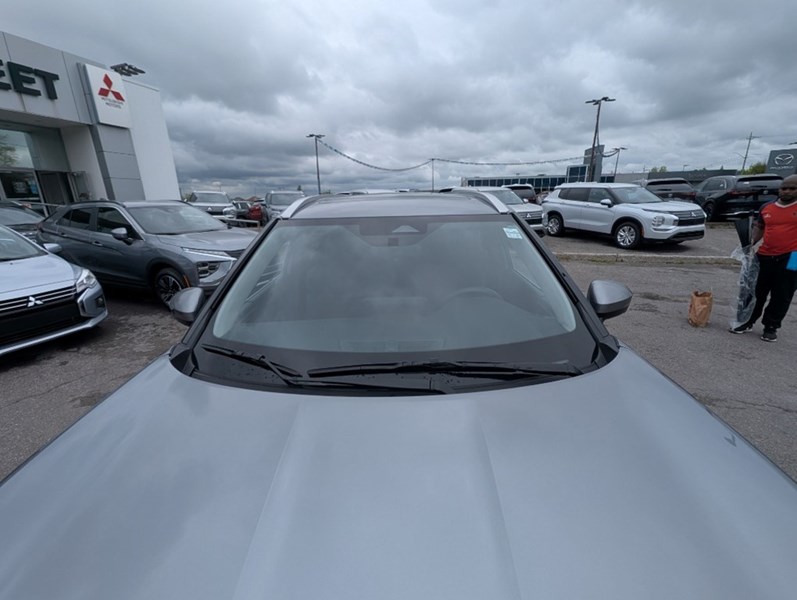 2024 Mitsubishi Outlander Plug-In Hybrid LE S-AWC