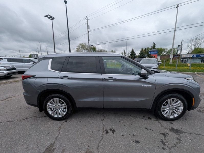 2024 Mitsubishi Outlander Plug-In Hybrid LE S-AWC