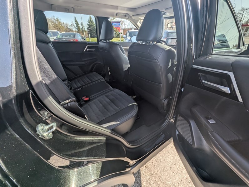 2024 Mitsubishi Outlander Plug-In Hybrid LE S-AWC