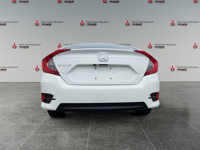 2016 Honda Civic 4dr CVT LX