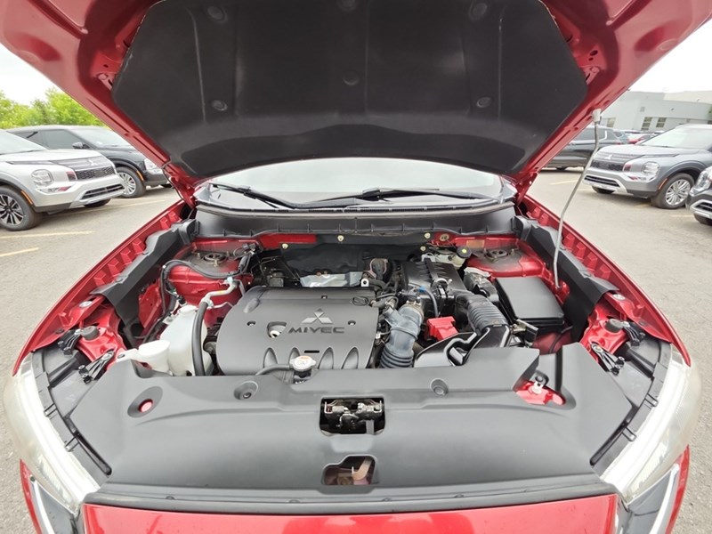 2018 Mitsubishi RVR ES FWD