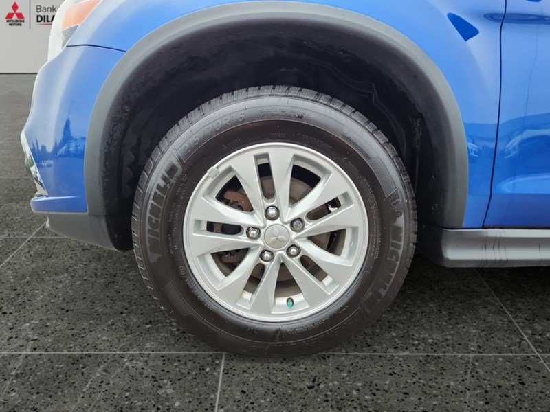 2019 Mitsubishi RVR ES FWD