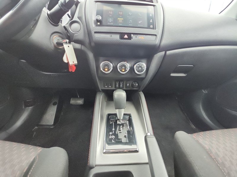2019 Mitsubishi RVR ES FWD