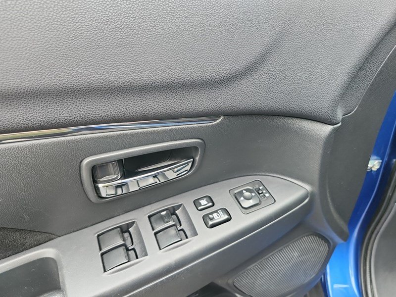2019 Mitsubishi RVR ES FWD