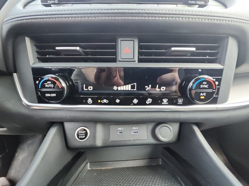 2023 Nissan Rogue AWD SV Moonroof
