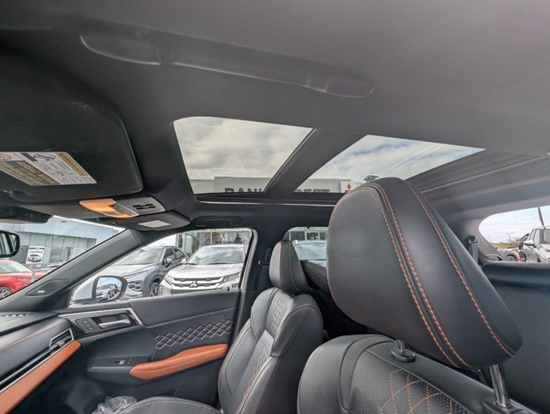 2023 Mitsubishi Outlander Plug-In Hybrid GT S-AWC PREMIUM