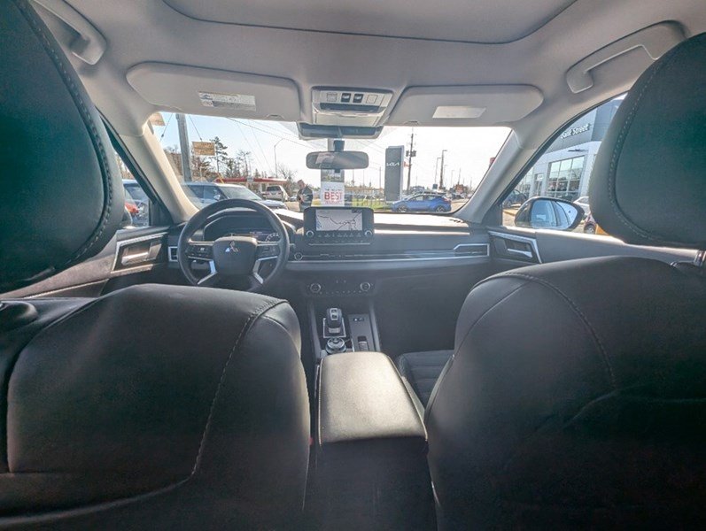 2024 Mitsubishi Outlander Plug-In Hybrid LE S-AWC