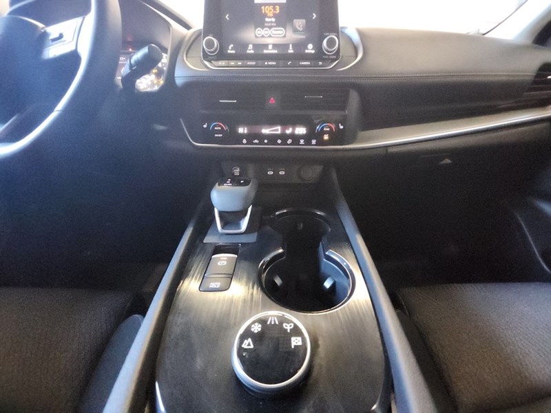 2025 Nissan Rogue AWD SV Moonroof