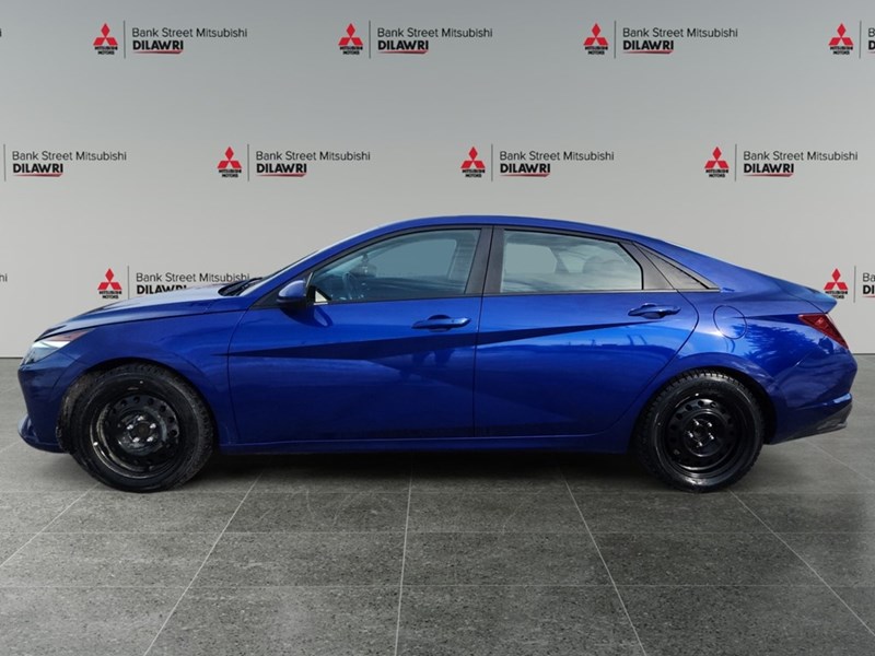 2022 Hyundai Elantra Preferred IVT