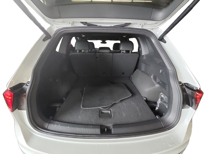 2024 Volkswagen Tiguan Comfortline R-Line Black Edition 4MOTION