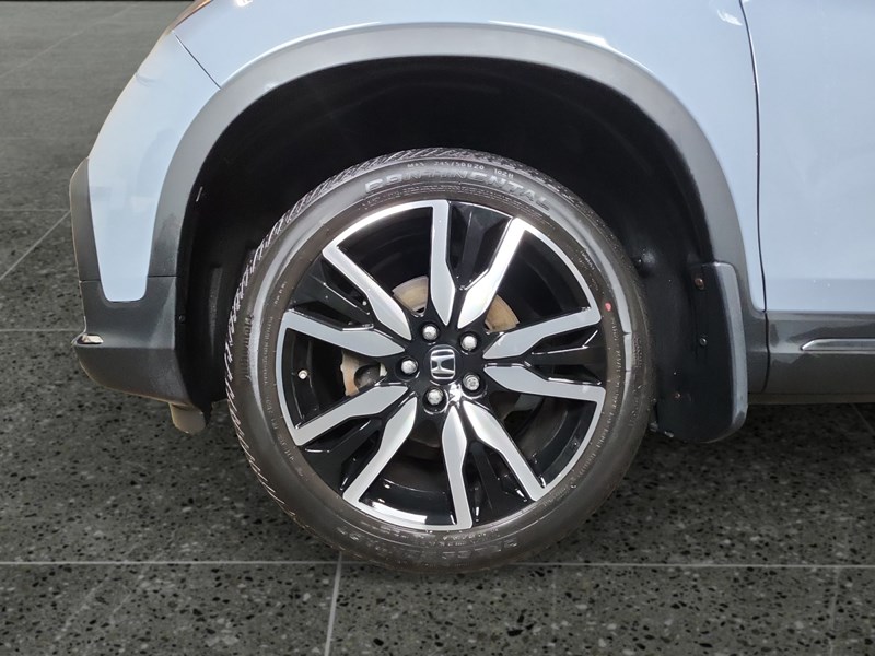 2022 Honda Pilot Touring 8-Passenger AWD