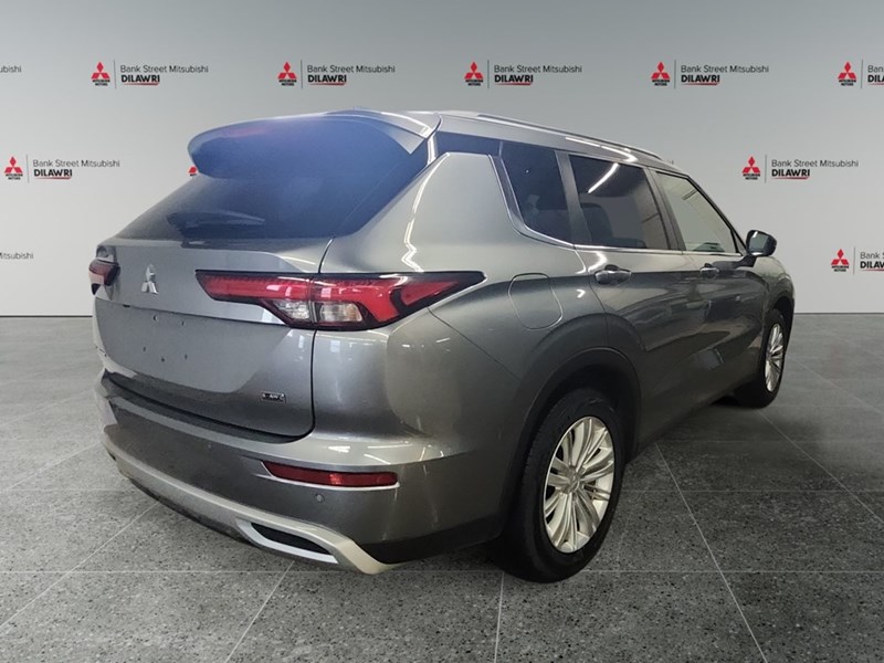 2024 Mitsubishi Outlander SE S-AWC