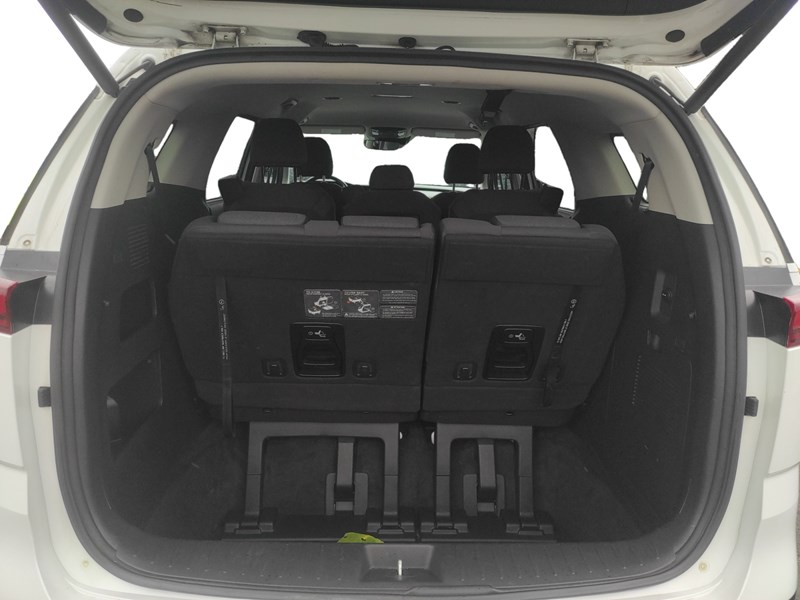 2023 Kia Carnival LX+ FWD