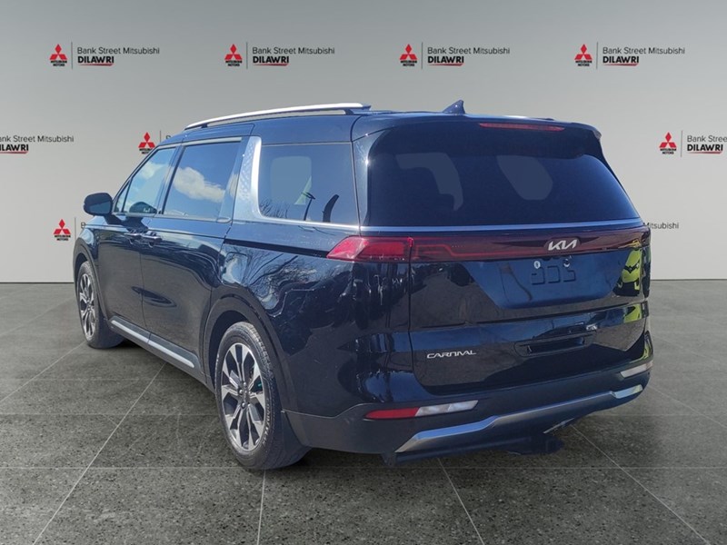 2023 Kia Carnival EX FWD