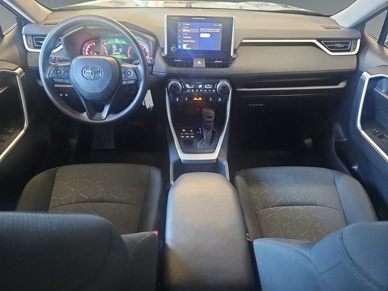 2025 Toyota RAV4 LE AWD