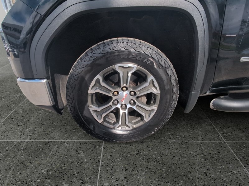 2020 GMC Sierra 1500 4WD Crew Cab 147" SLT