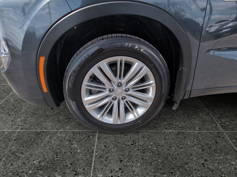 2025 Mitsubishi Outlander Plug-In Hybrid LE S-AWC
