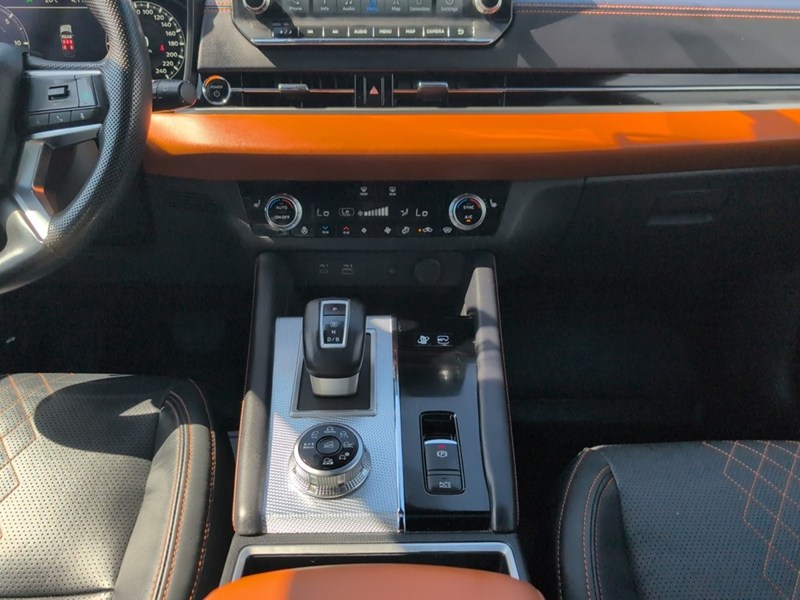 WHITE DIAMOND 2023 Mitsubishi Outlander Plug-In Hybrid GT S-AWC