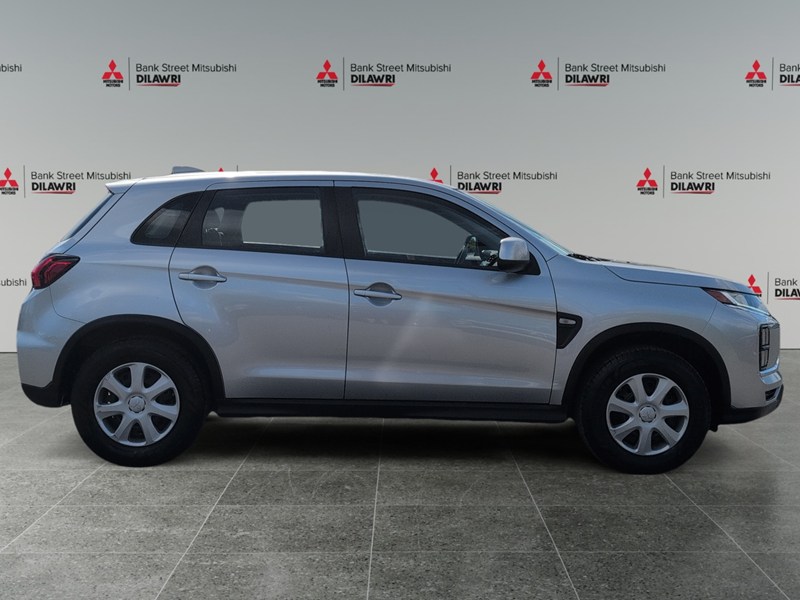2022 Mitsubishi RVR ES AWC