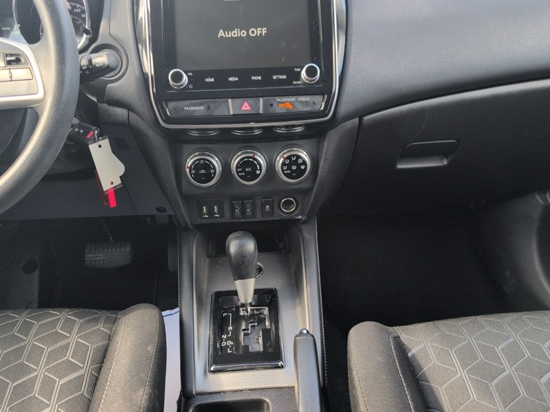 2022 Mitsubishi RVR ES AWC