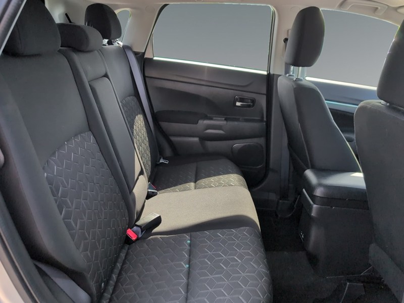2024 Mitsubishi RVR SE AWC