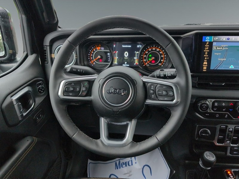BLACK 2025 Jeep Wrangler Sahara 4 Door 4x4/LOADED with one touch SKYTOP!